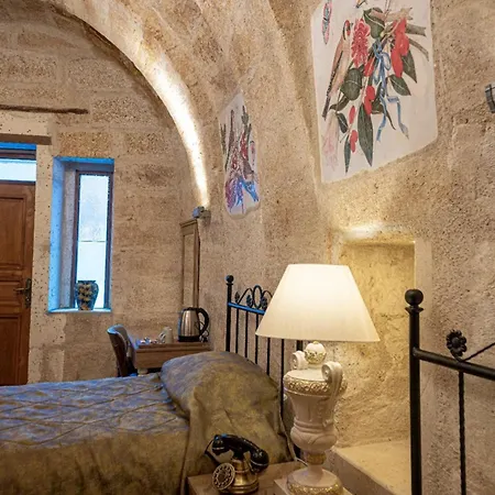 Sunak Cave Ургуп