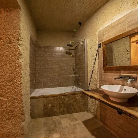 Hotel Sunak Cave